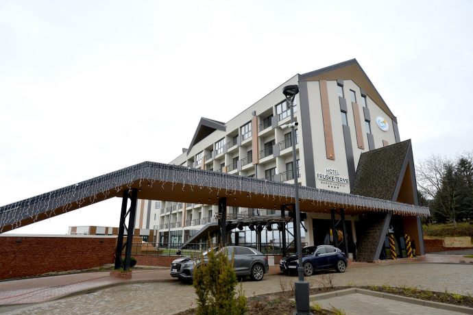 hotel-fruske-terme-vrdnik-scaled